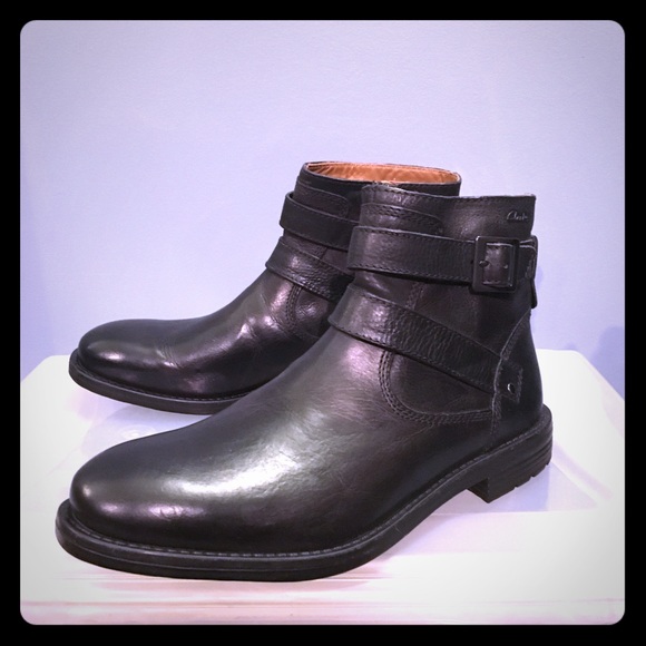 clarks mens boots with zipper